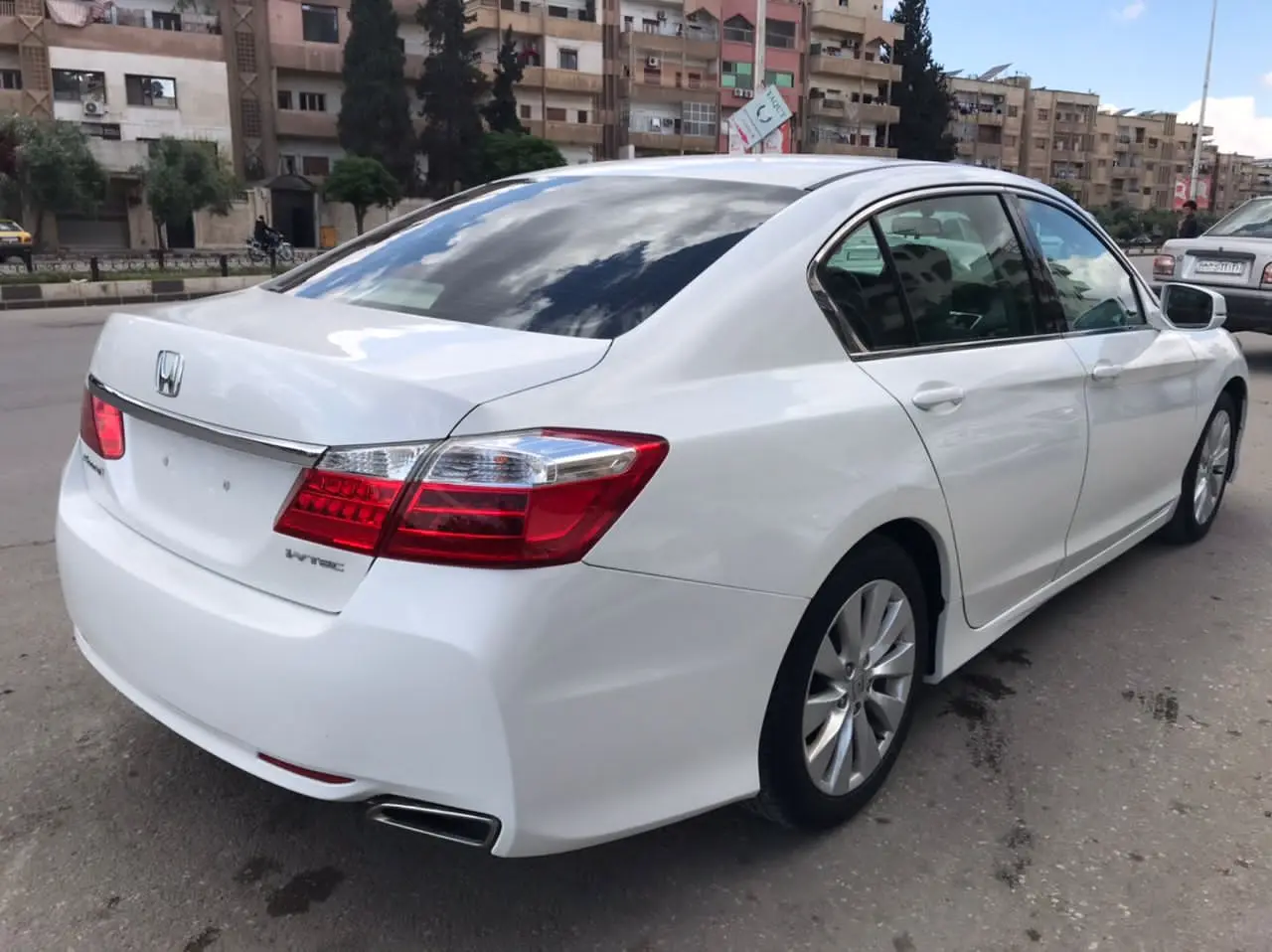 هوندا أكورد 2015 -  كاملة رقم 1 - صورة 3