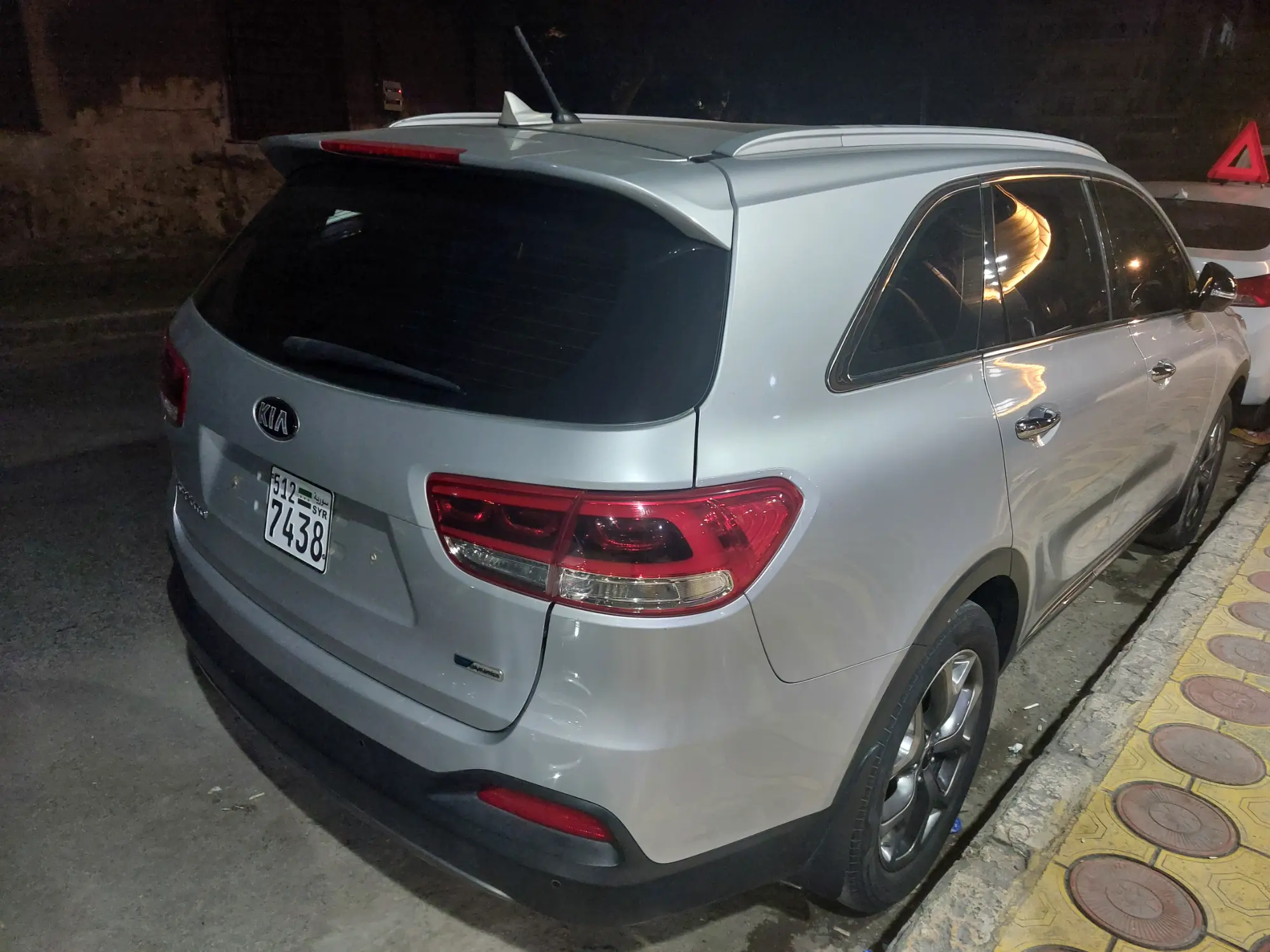 كيا سورينتو 2015 | SUV عائلية ممتازة - صورة 2