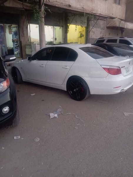 بي ام 530I 2009 - صورة 4