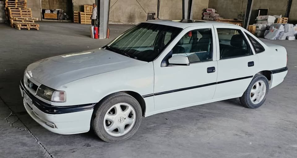 اوبل فيكترا 1997