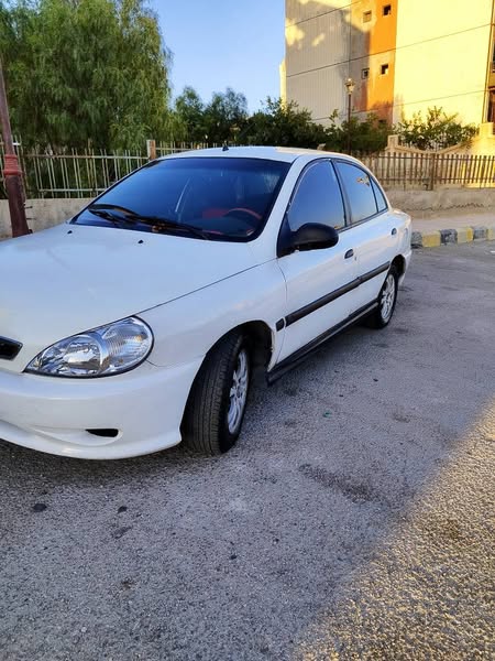 كيا ريو 2001 - صورة 3