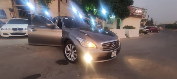 انفنتي M37 2012 - صورة 2