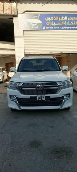 تويوتا لاندكروزر VXR 2009 - صورة 2