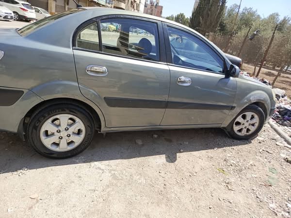 كيا ريو 2009 - صورة 4