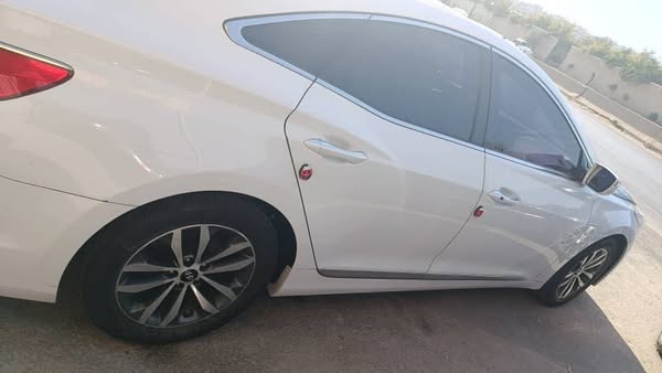 هيونداي آزيرا 2014 - صورة 2