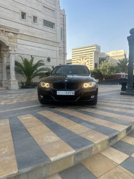 BMW 316i 2011 - صورة 4