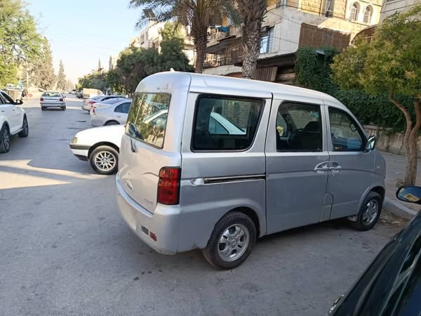 شانا ريموندي 2006 - صورة 1