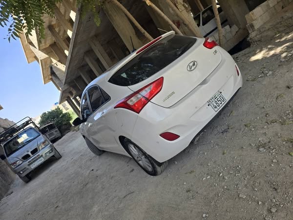 هونداي i30 2014 - صورة 2