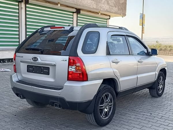 كيا سبورتاج 2008 - صورة 4