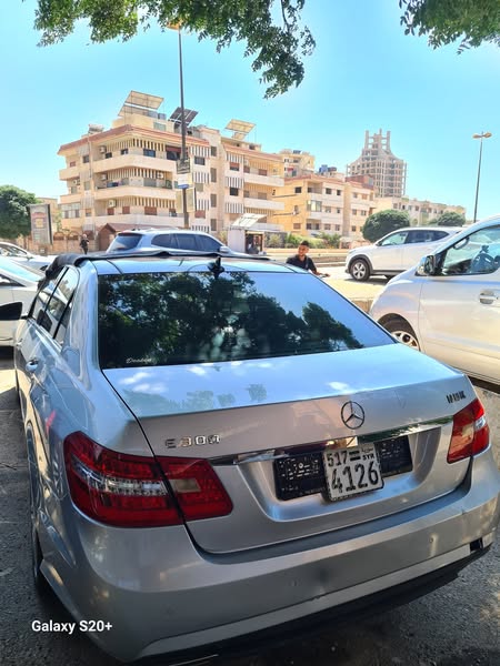 مرسيدس E300 2011 - صورة 2
