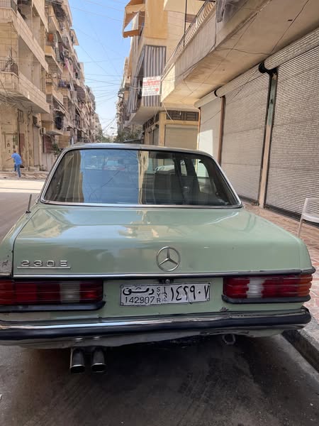 مرسيدس-بنز 230E 1980 - صورة 3