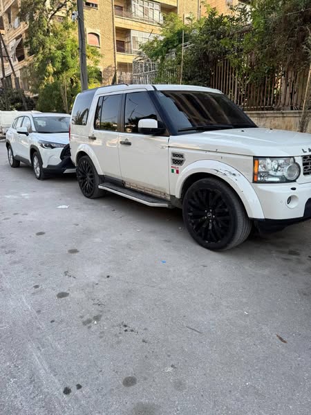 لاند روفر ديسكفري 4 2011 - صورة 4