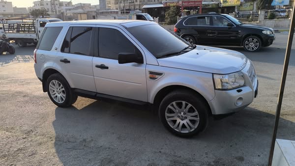 لند روفر فرلندر 2008 - صورة 4