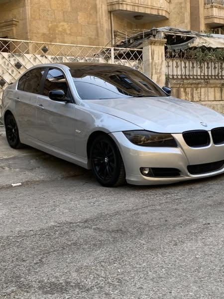 BMW 3 Series 2010 - صورة 4