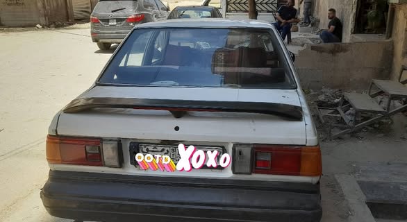 نيسان صني 1983 - صورة 4