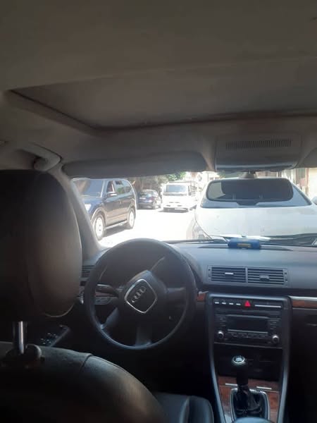 اودي A4 2007 - صورة 5