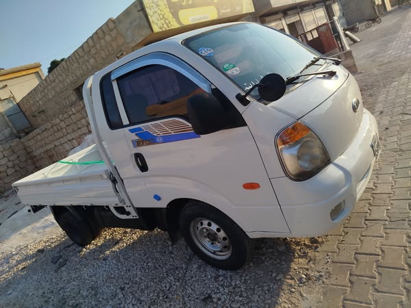 كيا K2700 2012 - صورة 2