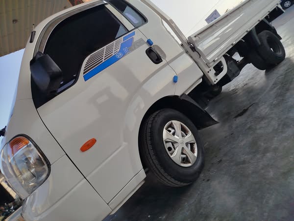 كيا K2700 2012 - صورة 3