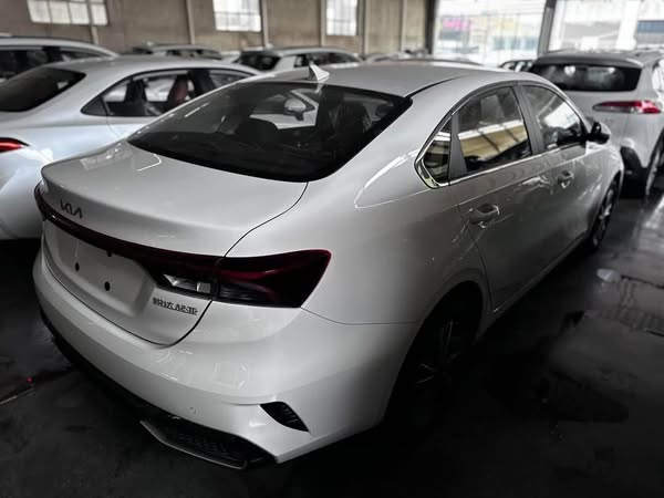 كيا K3 2024 - صورة 1