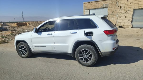 جيب غراند شيروكي 2018 - صورة 4
