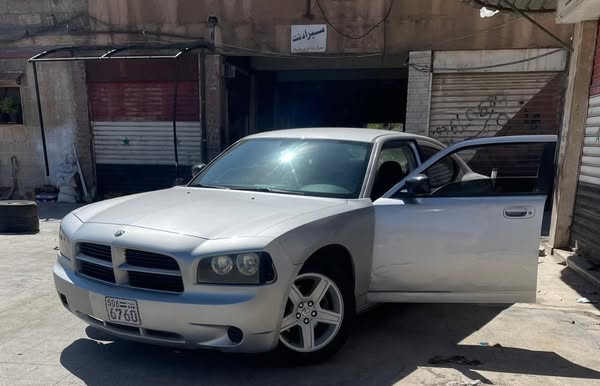 دودج تشارجر SXT 2011 - صورة 1
