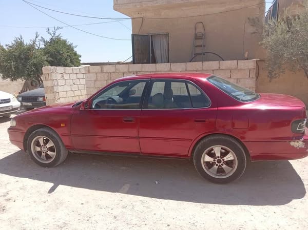 تويوتا كامري 1994 - صورة 2