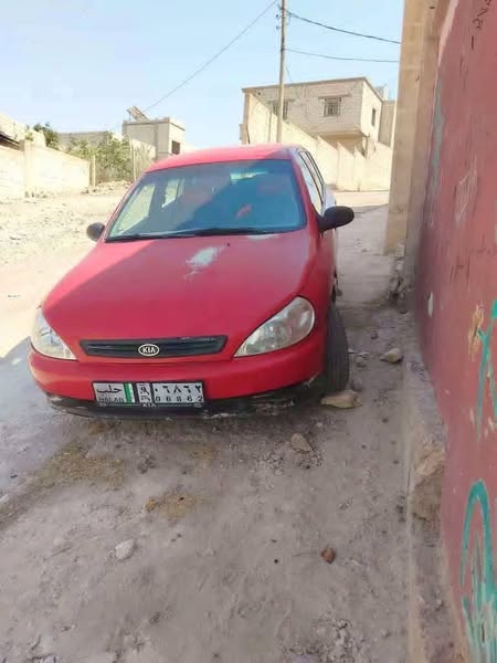 كيا ريو 2000 - صورة 1