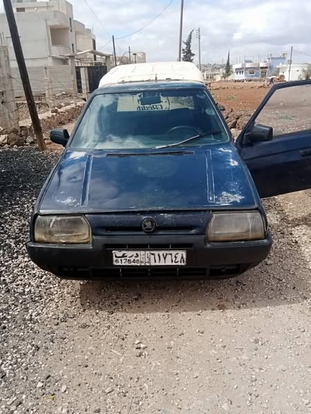 سكودا Pickup 1994 - صورة 3