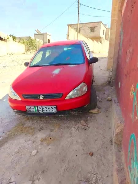 كيا ريو 2000 - صورة 1