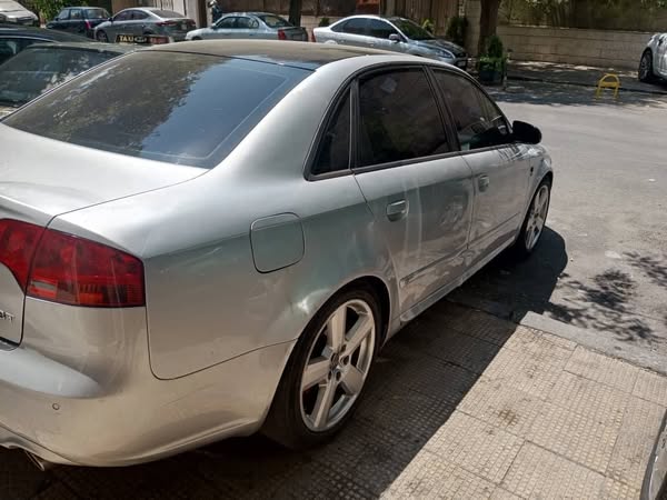 أودي A4 2007 - صورة 2