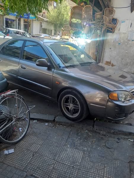 كيا شوما 2003 - صورة 3