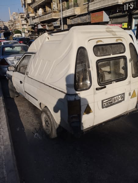 سكودا Pickup 1994 - صورة 3