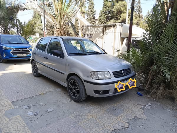 فولكسفاغن بولو 2002 - صورة 1