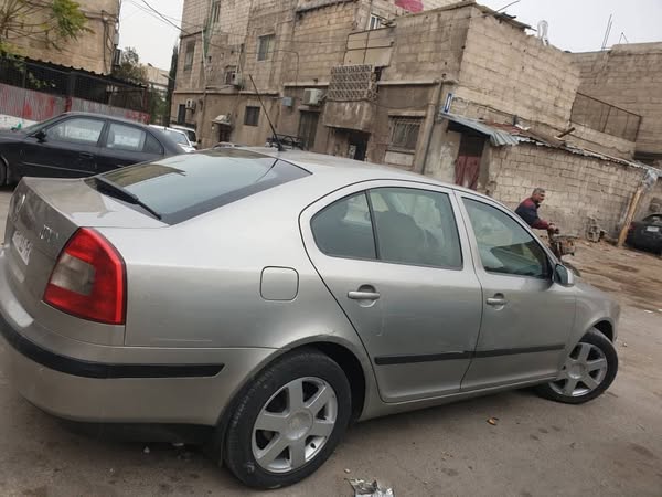 سكودا أوكتافيا 2006 - صورة 1