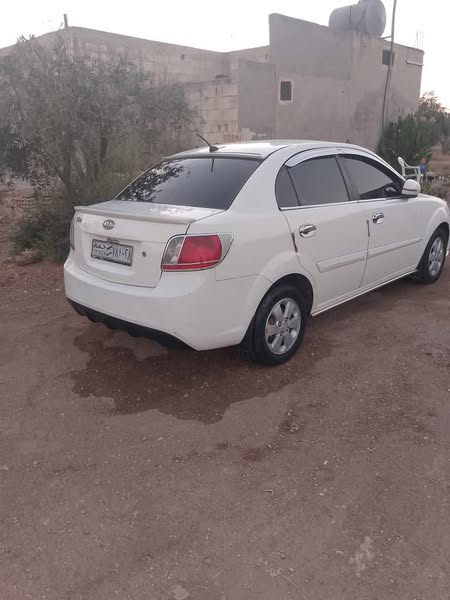 كيا ريو 2011 - صورة 3