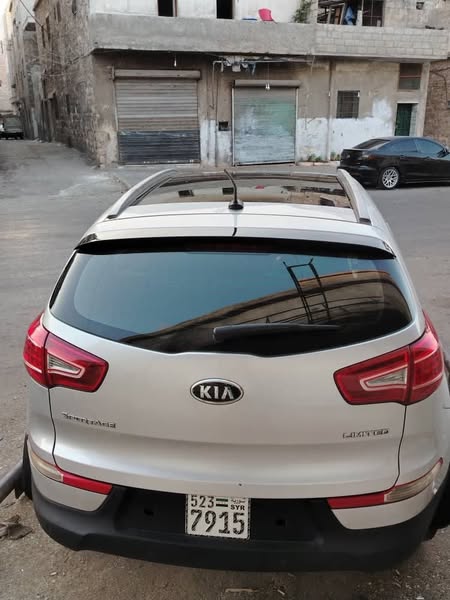 كيا سبورتاج R 2011 - صورة 5