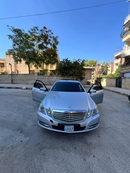 مرسيدس E200 2011 - صورة 1