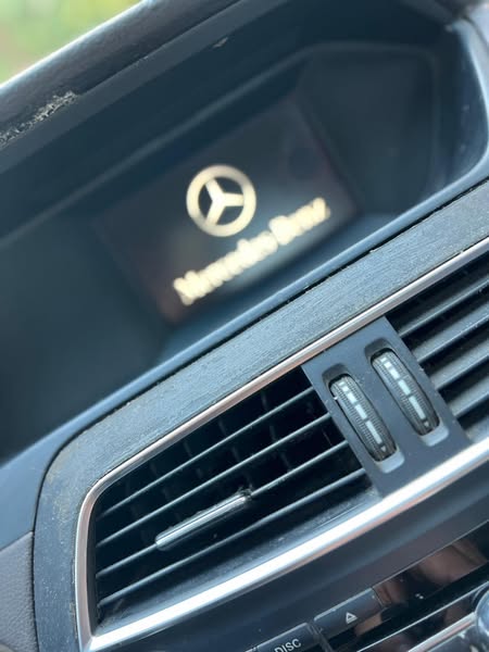 مرسيدس C250 2012 - صورة 1