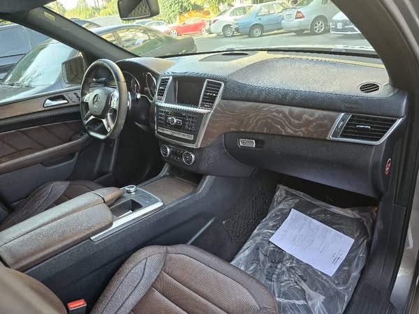مرسيدس-بنز ML 63 AMG 2015 - صورة 2