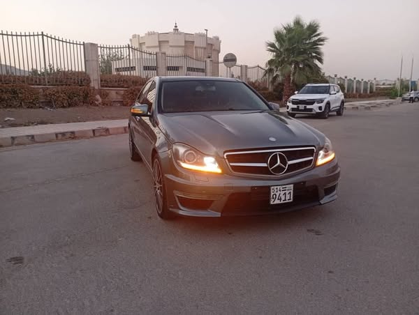 مرسيدس C300 2012 - صورة 5
