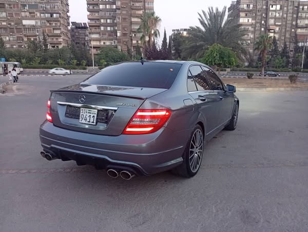 مرسيدس C300 2012 - صورة 2