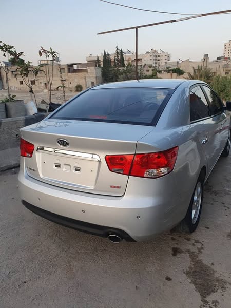 كيا فورتي 2012 - صورة 3