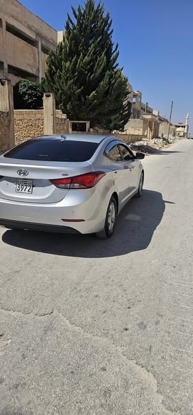 هيونداي افانتي 2014 - صورة 5