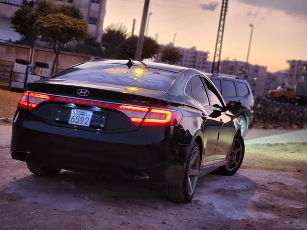 هيونداي ازيرا 2012 - صورة 2