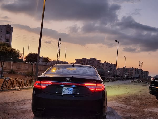 هيونداي ازيرا 2012 - صورة 4