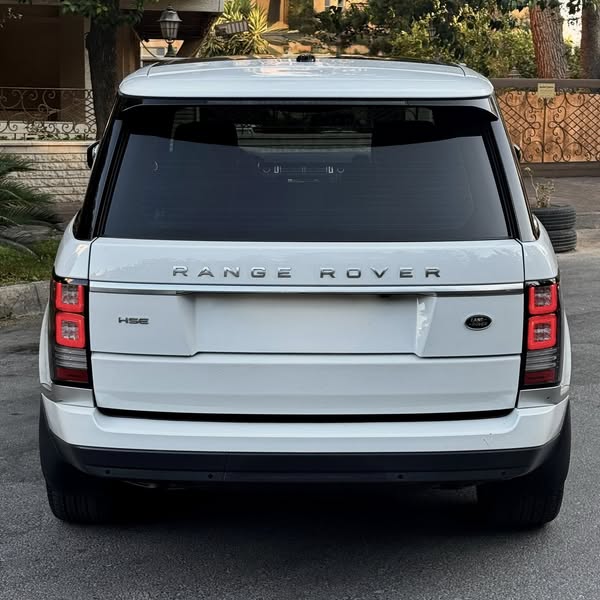 Range Rover Vogue 2015 - صورة 5