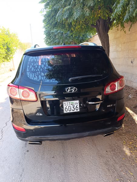 Hyundai Santa Fe 2010 - صورة 5