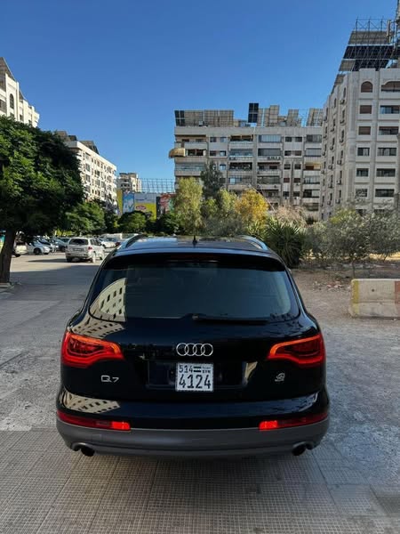 أودي Q7 2011 - صورة 5