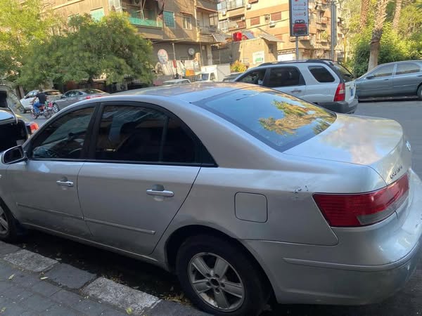هونداي سوناتا 2011 - صورة 4
