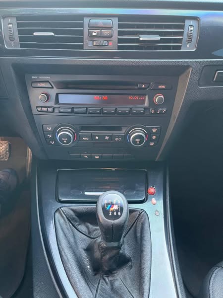 BMW 316 2009 - صورة 2